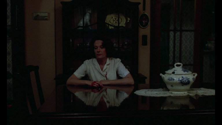 Screen capture from Jeanne Dielman, 23, quai du Commerce, 1080 Bruxelles