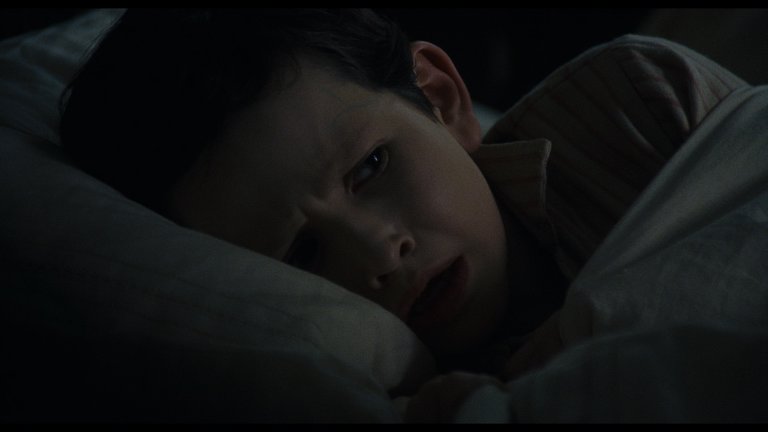 Screen capture from The Others