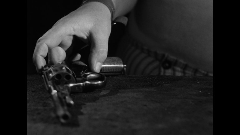 Screen capture from Sawdust and Tinsel