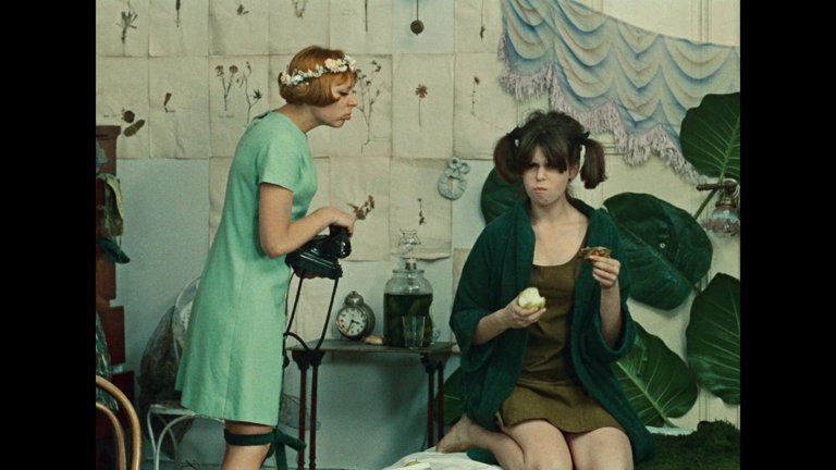 Screen capture from Daisies