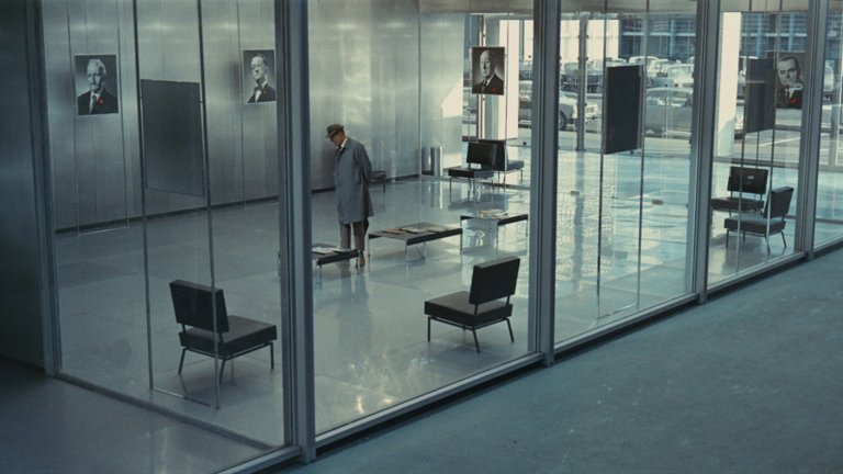 Screen capture from PlayTime