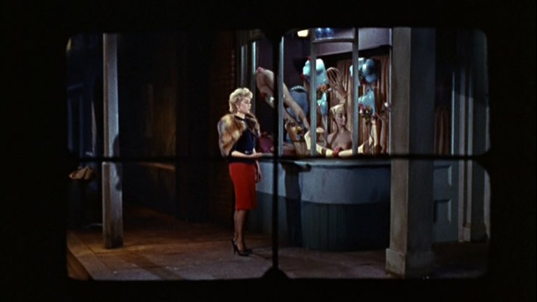 Screen capture from Peeping Tom
