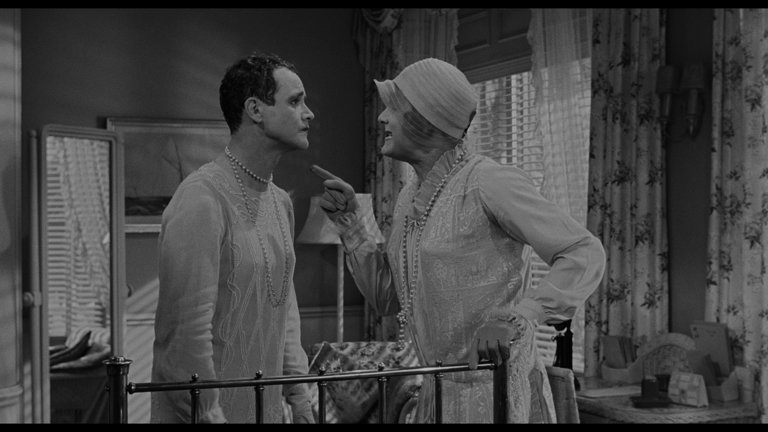 Screen capture from Some Like It Hot