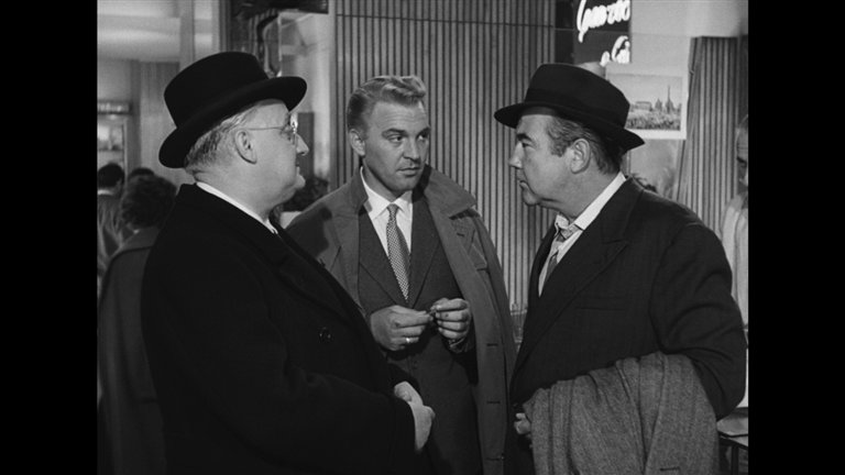 Screen capture from Essential Fellini
