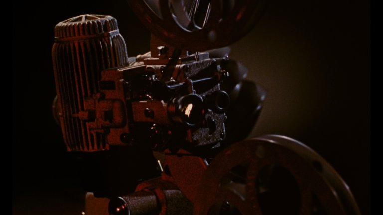 Screen capture from Peeping Tom