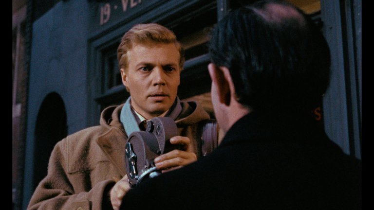 Screen capture from Peeping Tom
