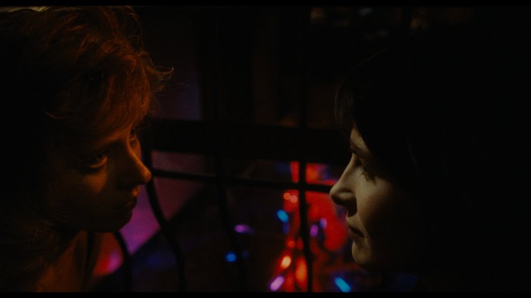 Screen capture from Three Colors: Blue
