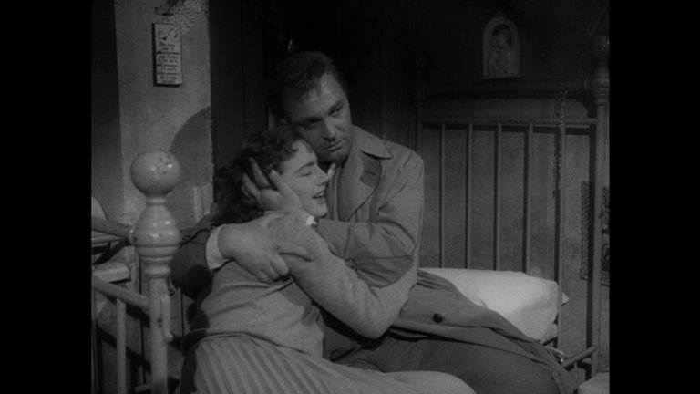 Screen capture from Essential Fellini