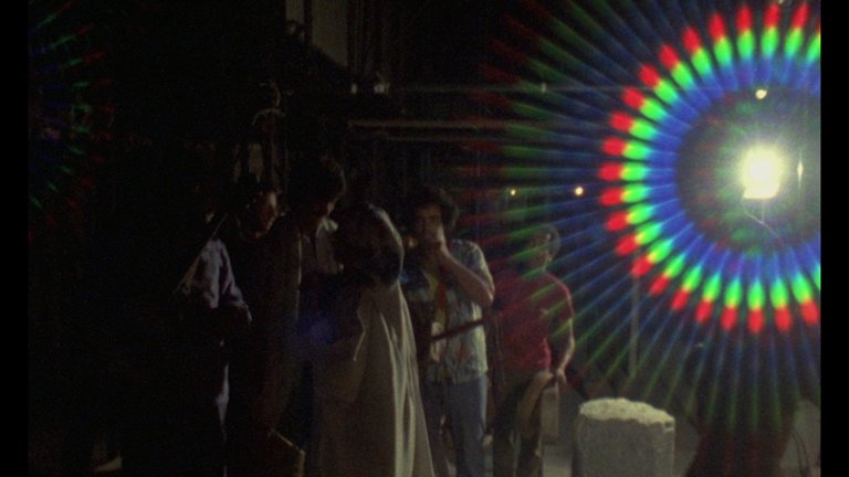 Screen capture from Trances / The Housemaid