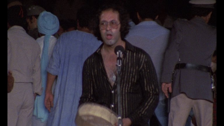 Screen capture from Trances / The Housemaid