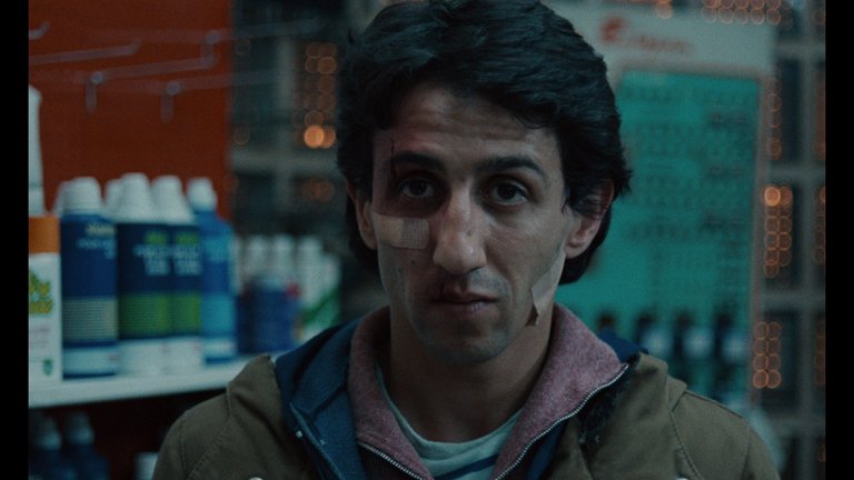Screen capture from Tchao pantin