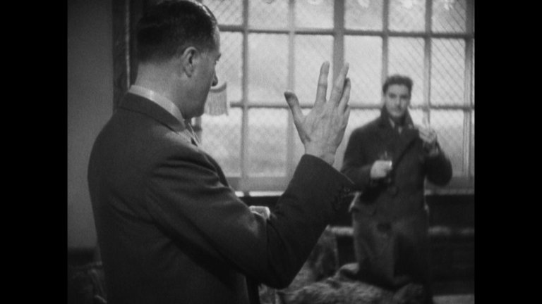 Screen capture from The 39 Steps