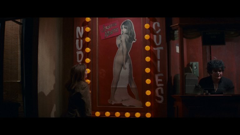 Screen capture from Valley of the Dolls