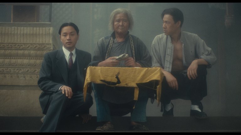 Screen capture from Farewell My Concubine