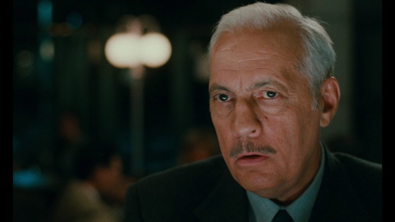 Screen capture from The Swindle