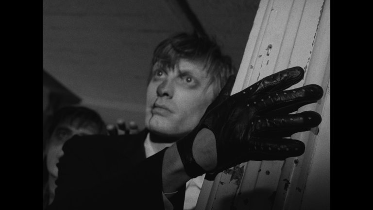 Screen capture from Night of the Living Dead