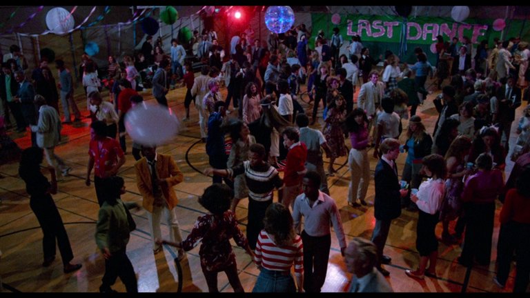 Screen capture from Fast Times at Ridgemont High