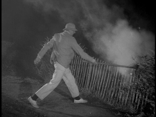 Screen capture from M. Hulot's Holiday