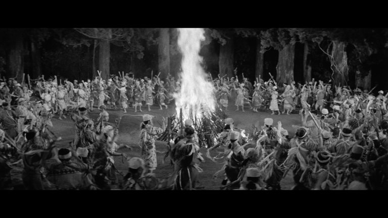 Screen capture from The Hidden Fortress