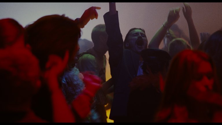 Screen capture from Trainspotting