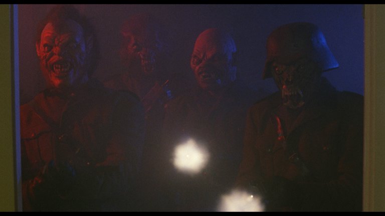 Screen capture from An American Werewolf in London