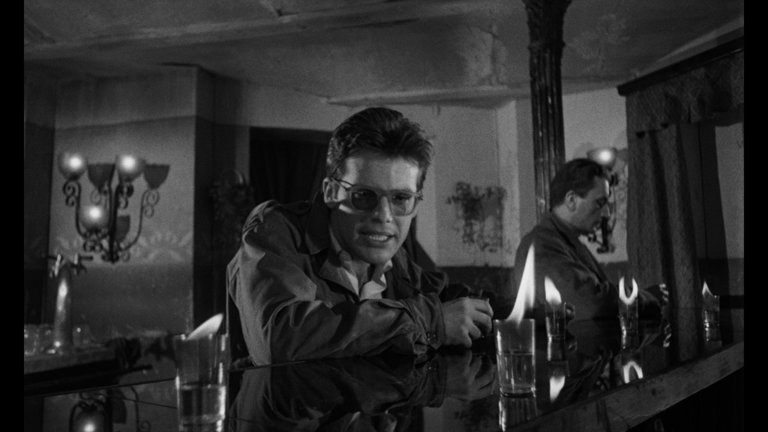 Screen capture from Ashes and Diamonds