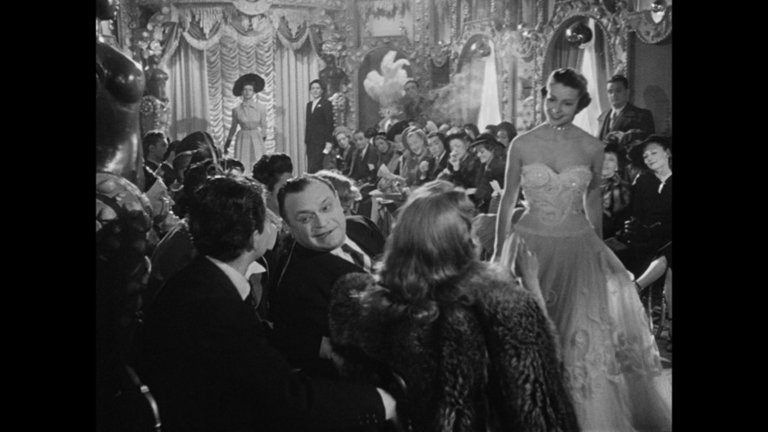 Screen capture from Manon
