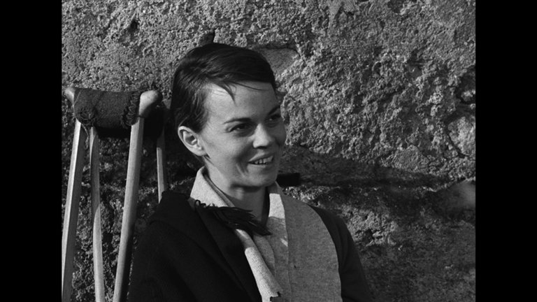 Screen capture from Essential Fellini