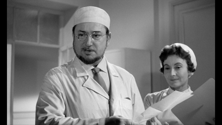 Screen capture from Eyes Without a Face