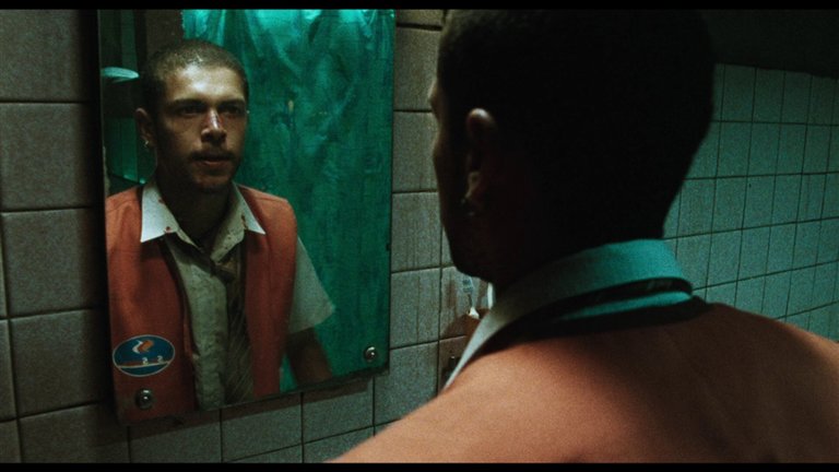 Screen capture from Amores perros