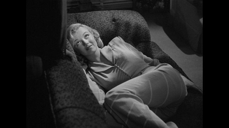 Screen capture from The Asphalt Jungle