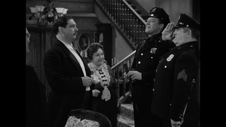 Screen capture from Arsenic and Old Lace