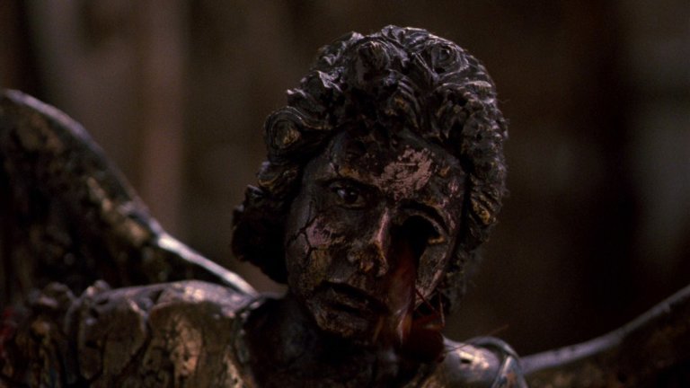 Screen capture from Trilogía de Guillermo del Toro