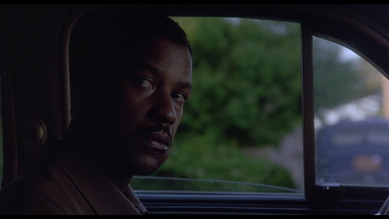 Screen capture from Devil in a Blue Dress