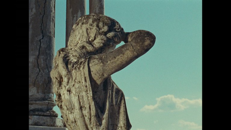 Screen capture from The Complete Films of Agnès Varda