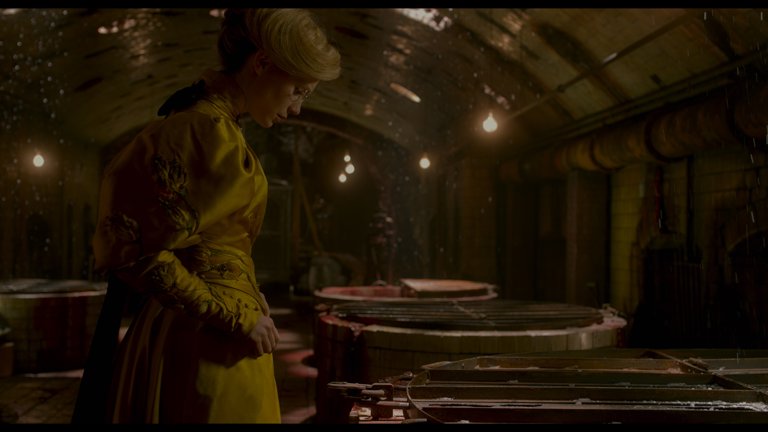 Screen capture from Crimson Peak