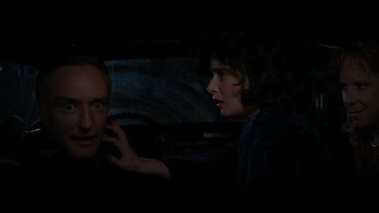 Screen capture from Blue Velvet