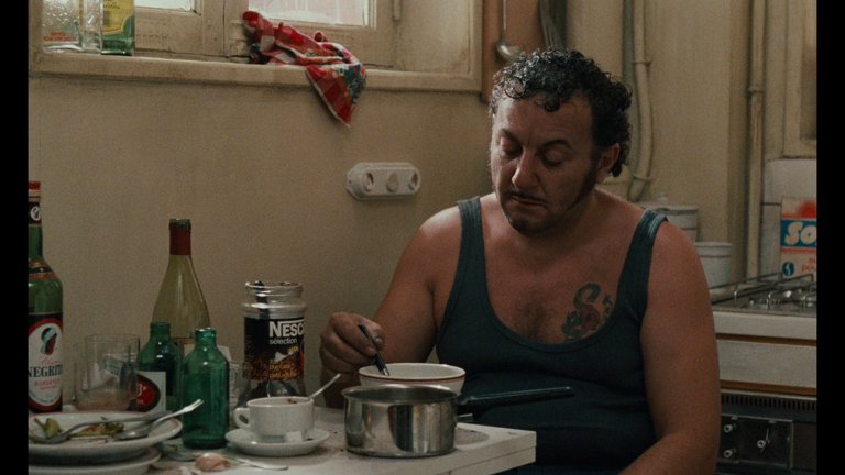 Screen capture from Tchao pantin