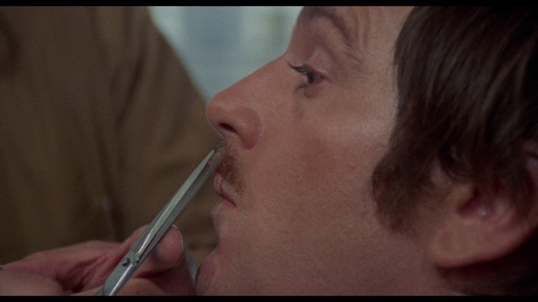 Screen capture from Years Of Lead: Five Classic Italian Crime Thrillers 1973-1977