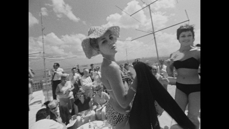 Screen capture from I Am Cuba