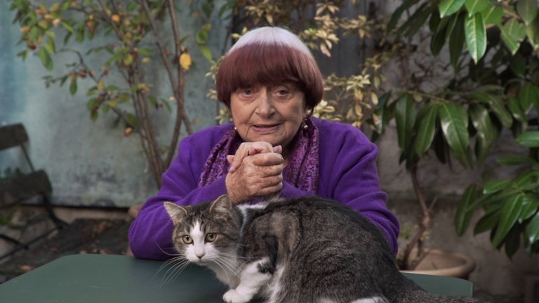 Screen capture from The Complete Films of Agnès Varda