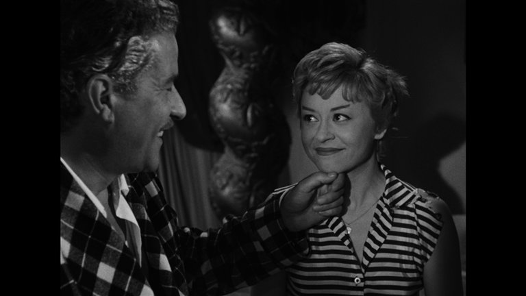Screen capture from Essential Fellini