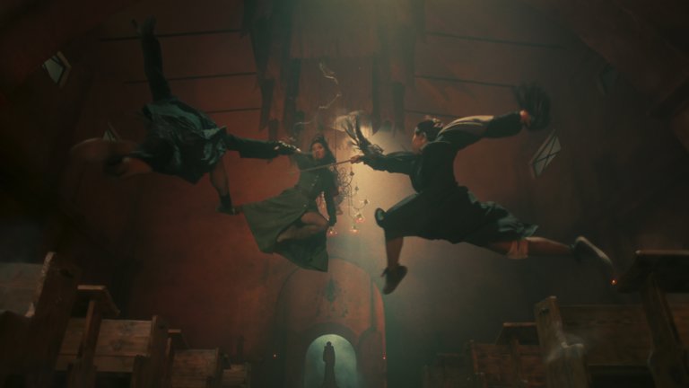Screen capture from The Heroic Trio / Executioners