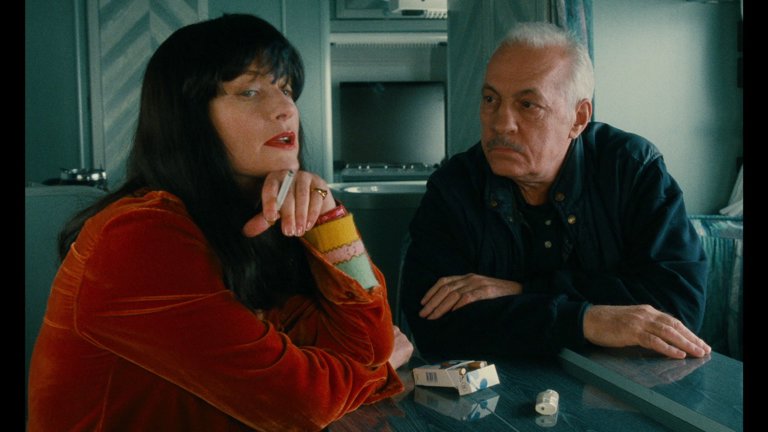Screen capture from The Swindle