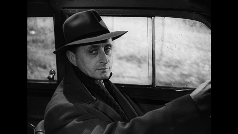 Screen capture from Essential Fellini