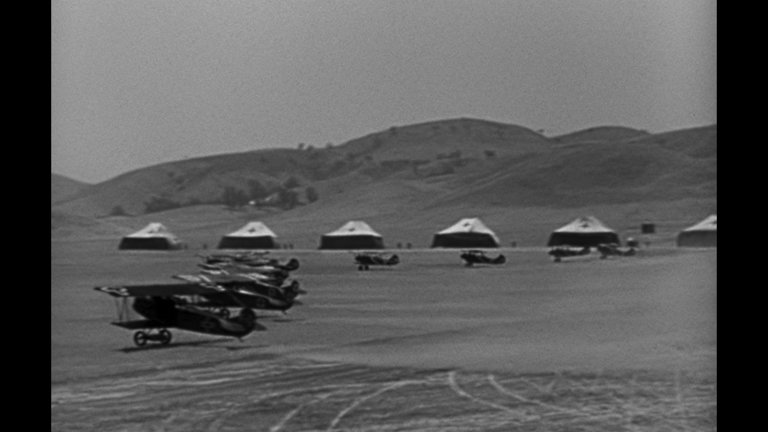 Screen capture from Hell's Angels