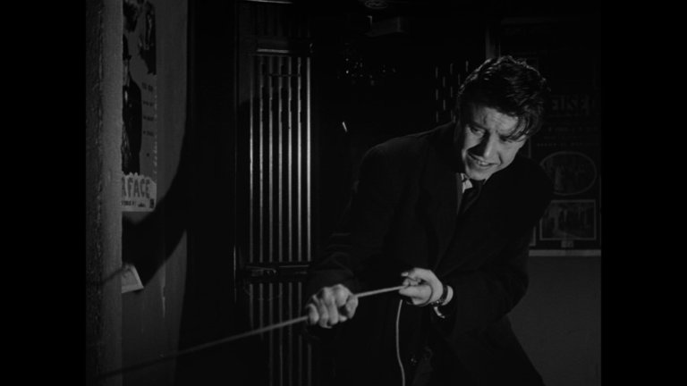 Screen capture from Manon