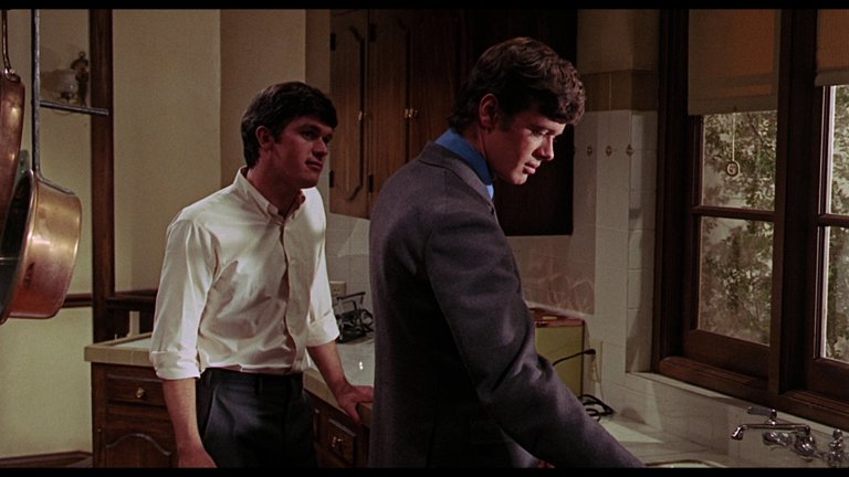 Screen capture from Eye of the Cat