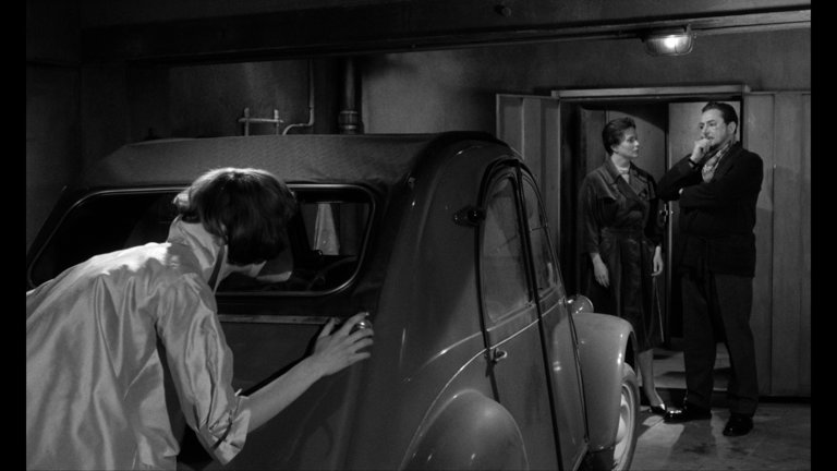 Screen capture from Eyes Without a Face