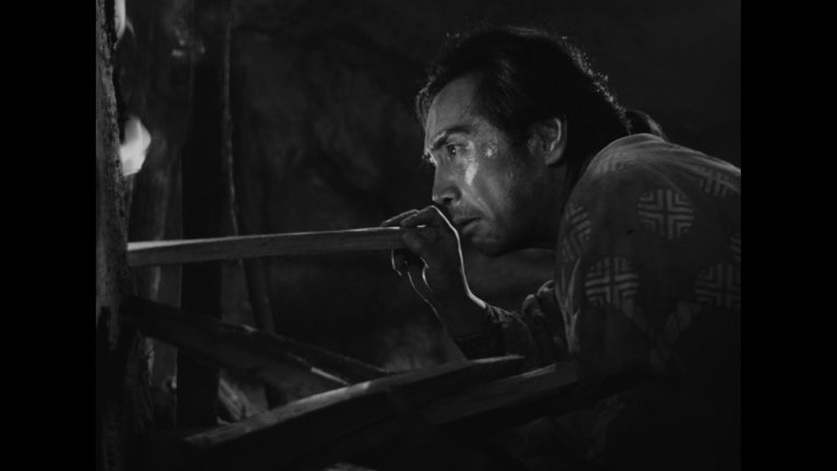 Screen capture from Ugetsu